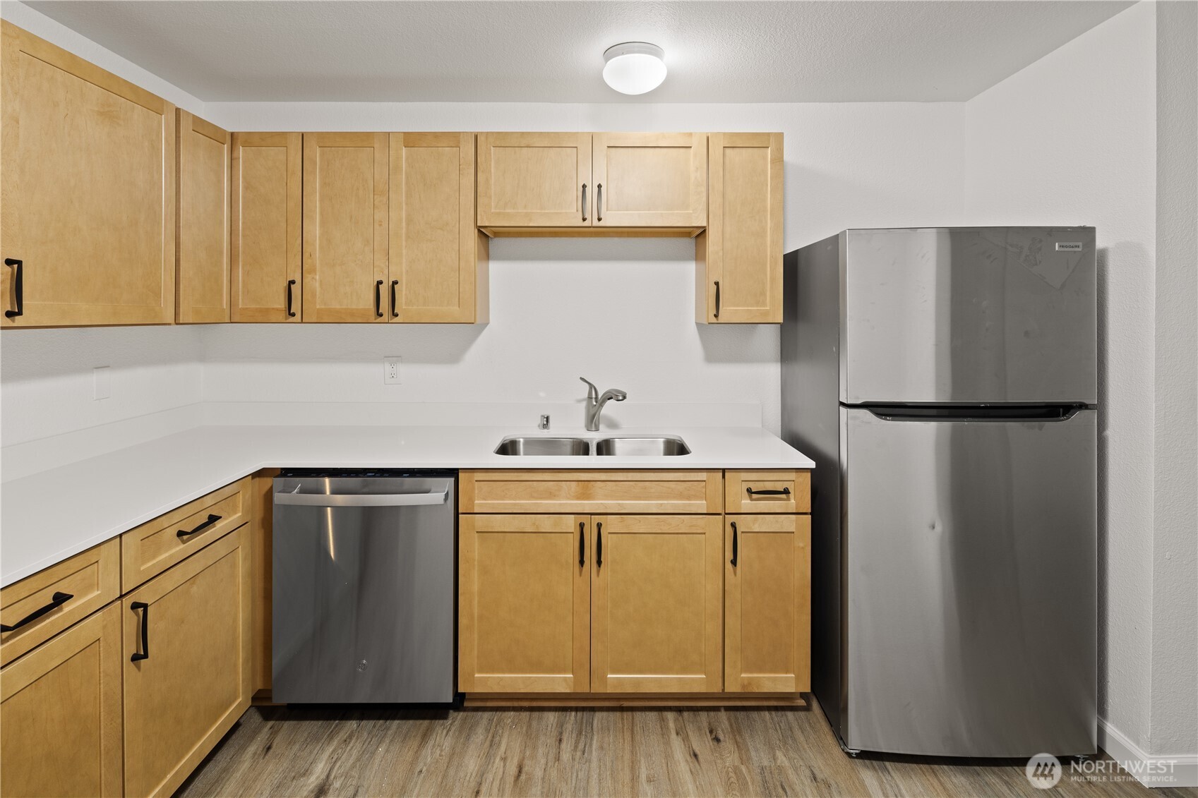 324 S Lafayette Avenue , Bremerton, WA 98312