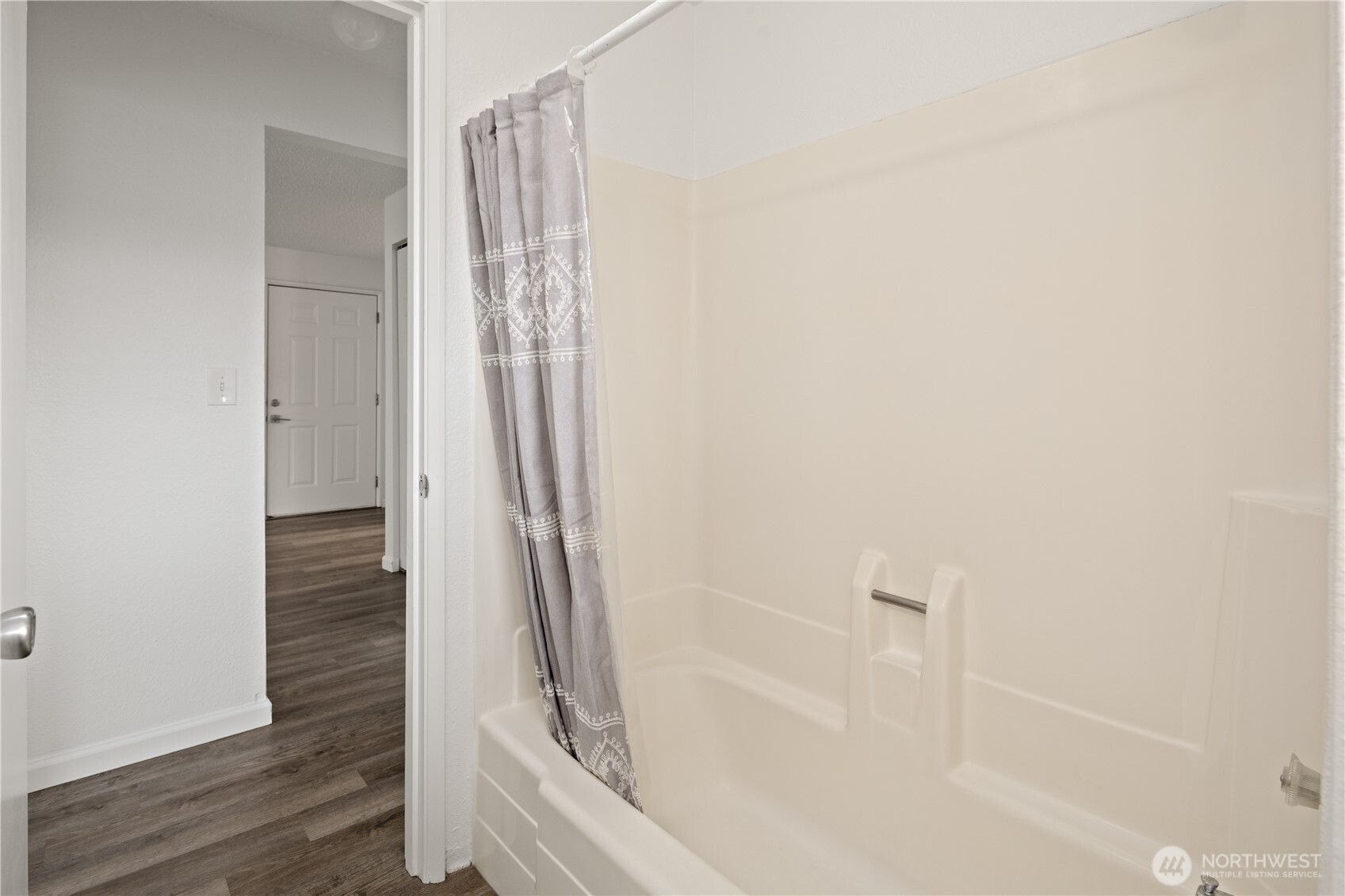324 S Lafayette Avenue , Bremerton, WA 98312