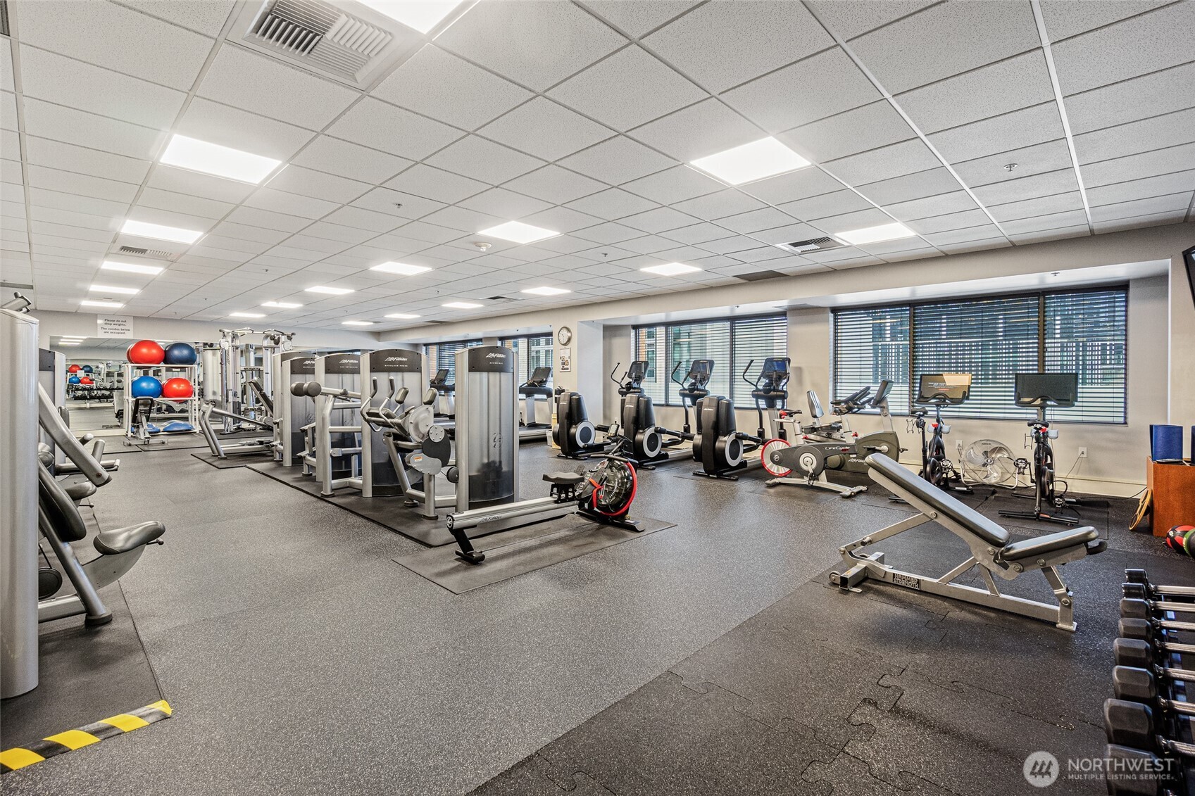 900 Lenora Street #804, Seattle, WA 98121-7301