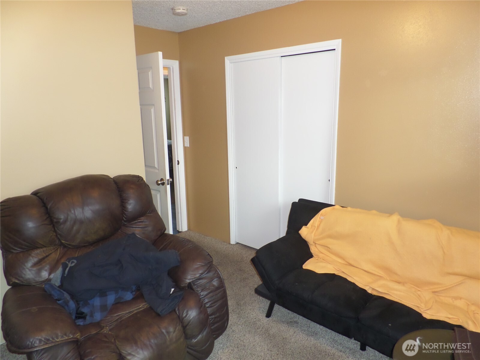 32 NE Tremont Drive , College Place, WA 99324