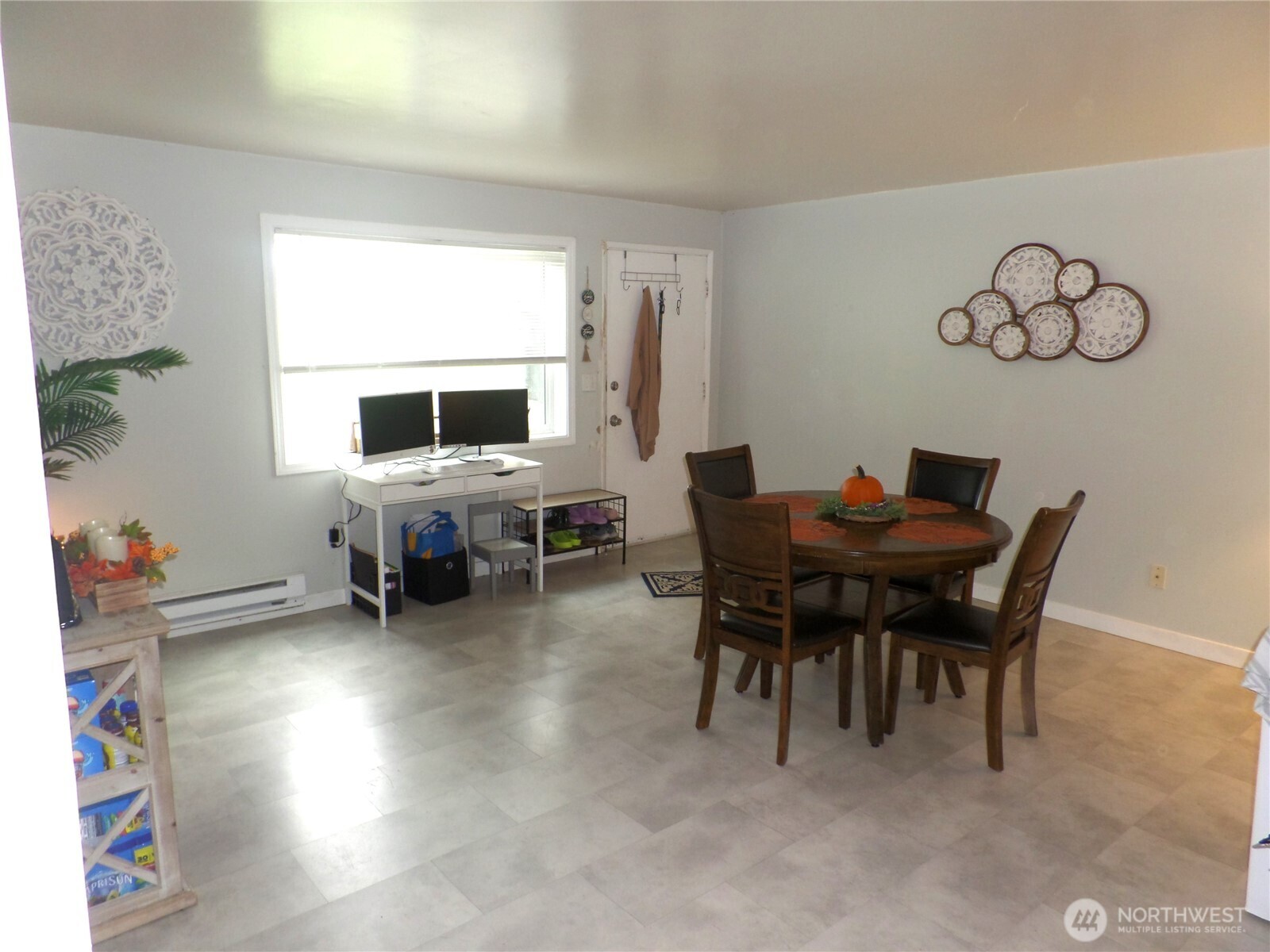 32 NE Tremont Drive , College Place, WA 99324