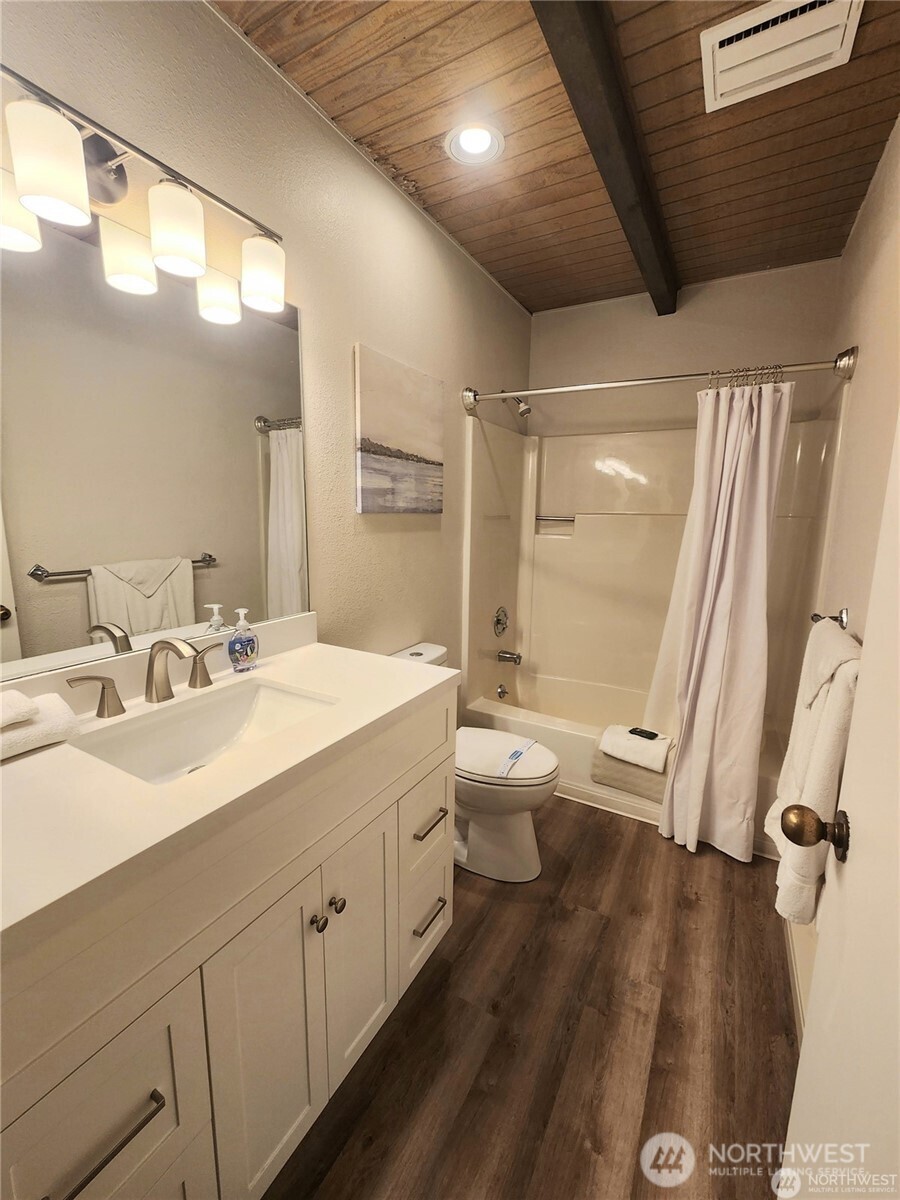 1 Nekquelekin 426-D , Manson, WA 98831