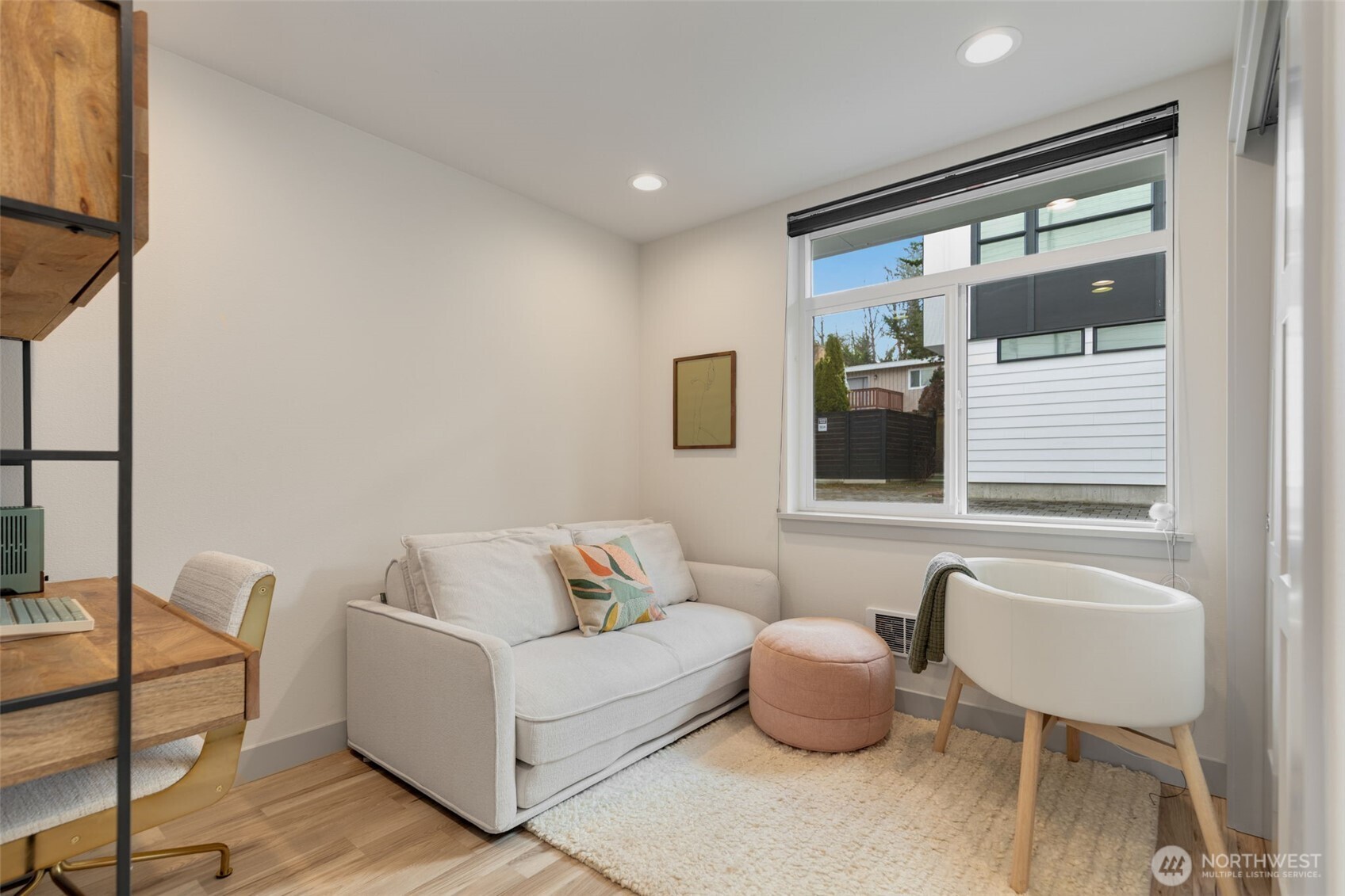 5030 Sand Point Place NE #B, Seattle, WA 98105
