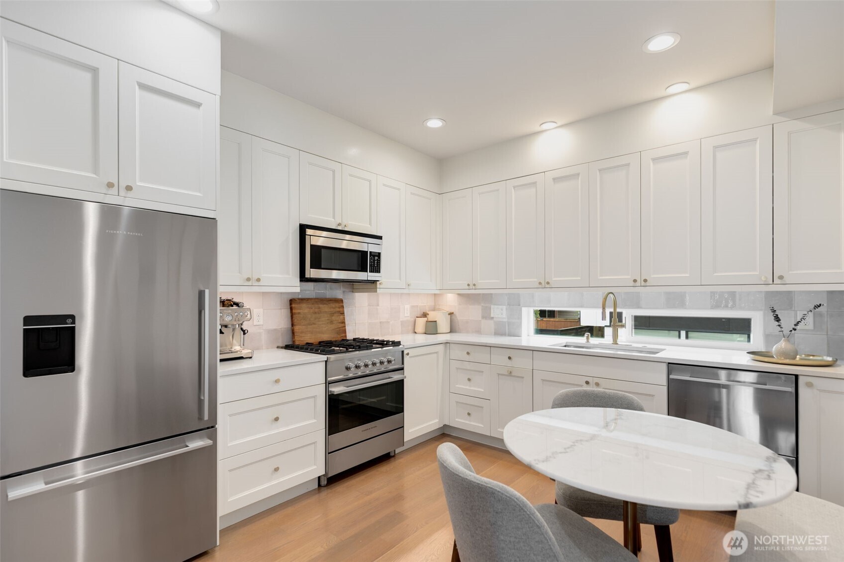 5030 Sand Point Place NE #B, Seattle, WA 98105