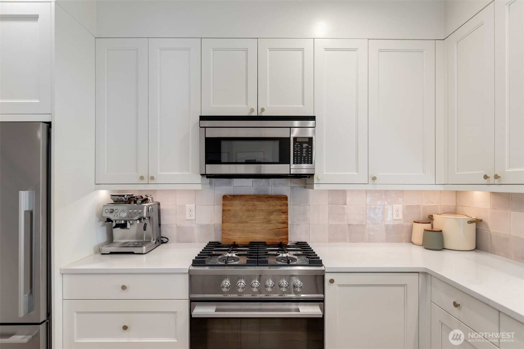 5030 Sand Point Place NE #B, Seattle, WA 98105