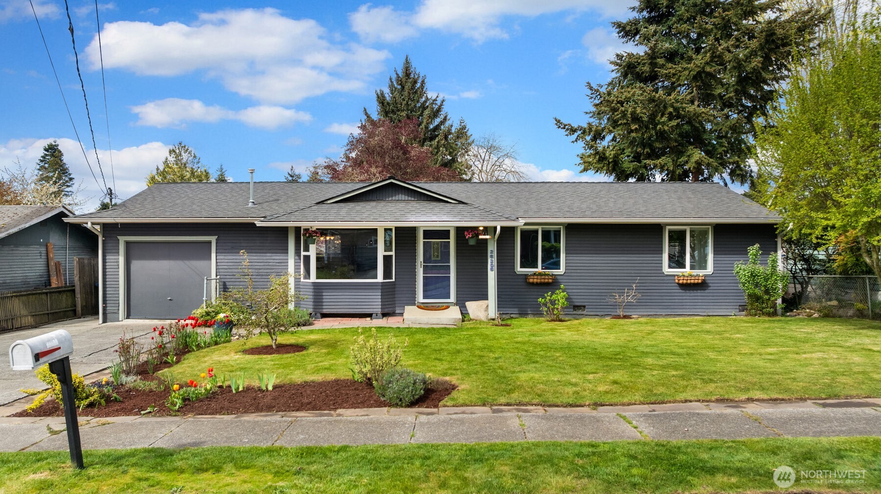 26205 14th Avenue S, Des Moines, WA 98198
