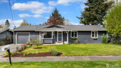 26205 14th Avenue S, Des Moines, WA 98198