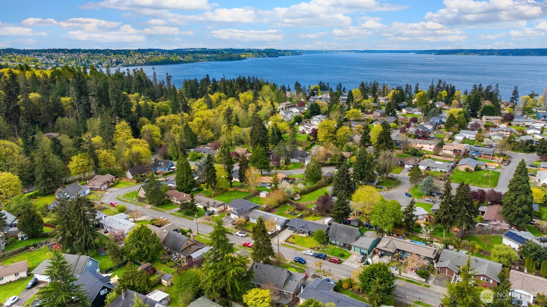 26205 14th Avenue S, Des Moines, WA 98198