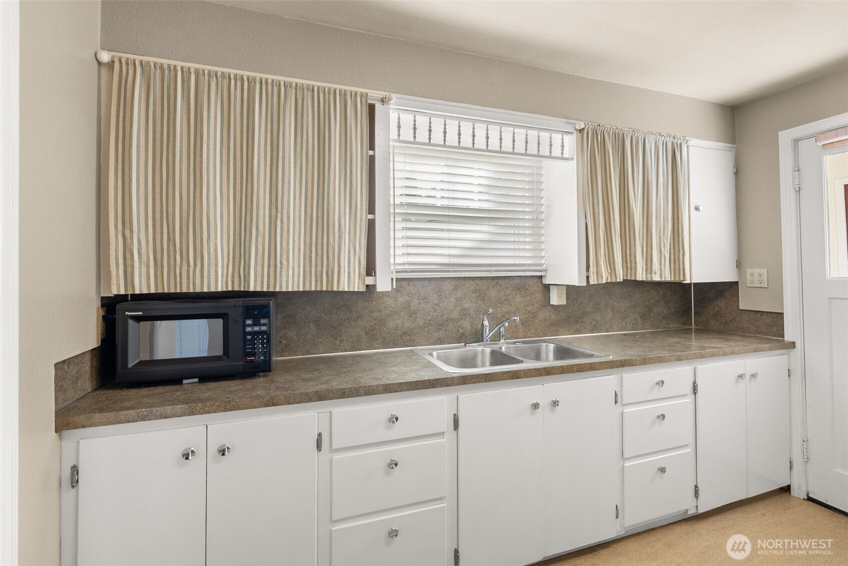 6424 Littlerock Road SW, Tumwater, WA 98512