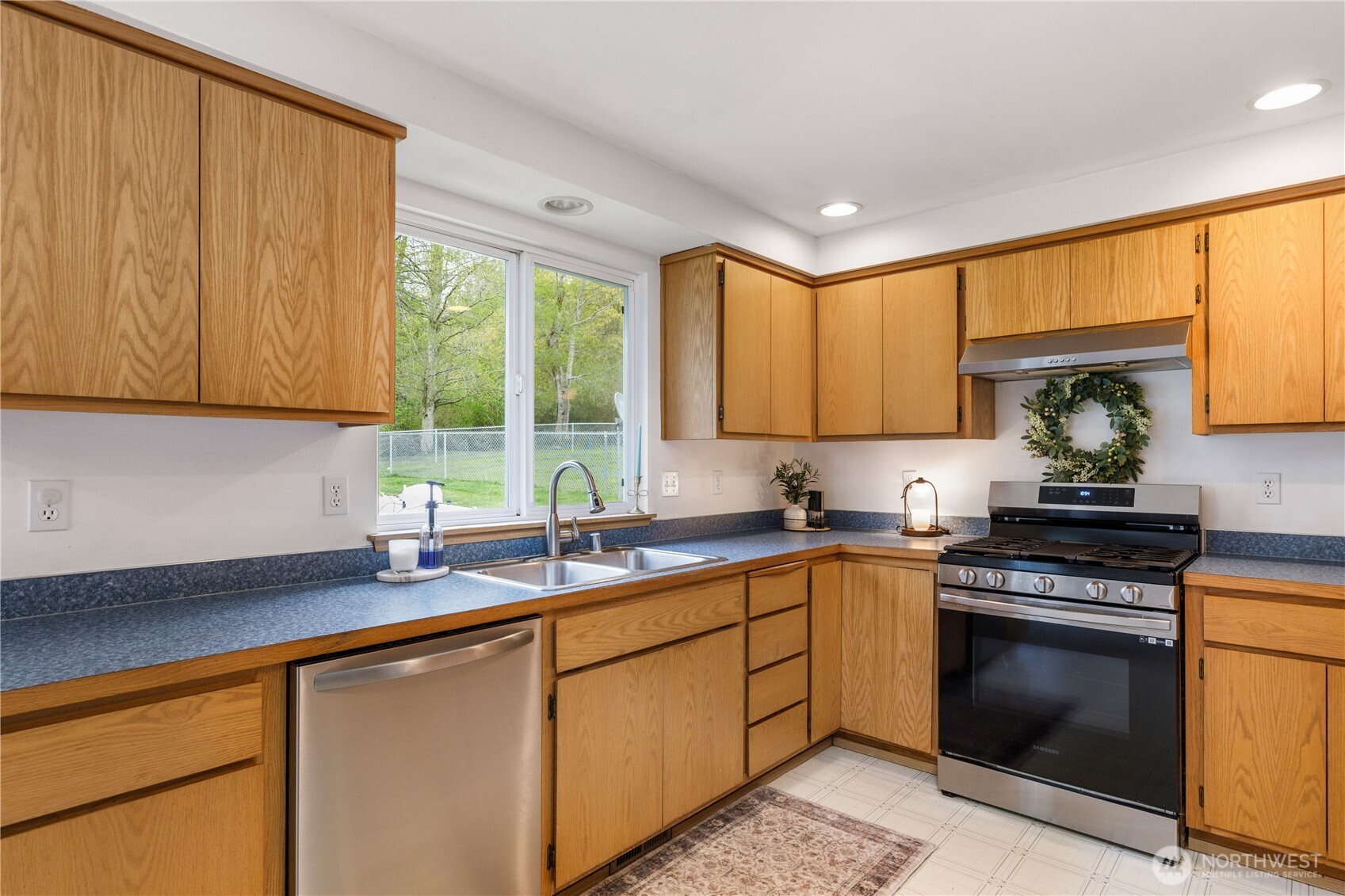 1257 Russell Drive , Coupeville, WA 98239