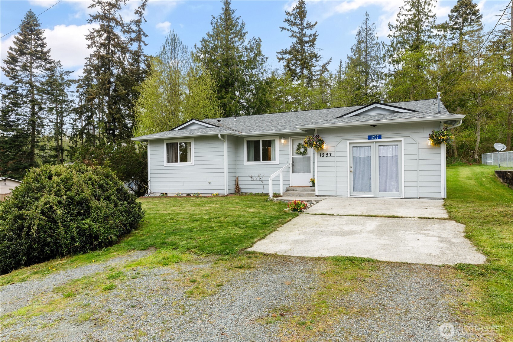 1257 Russell Drive , Coupeville, WA 98239