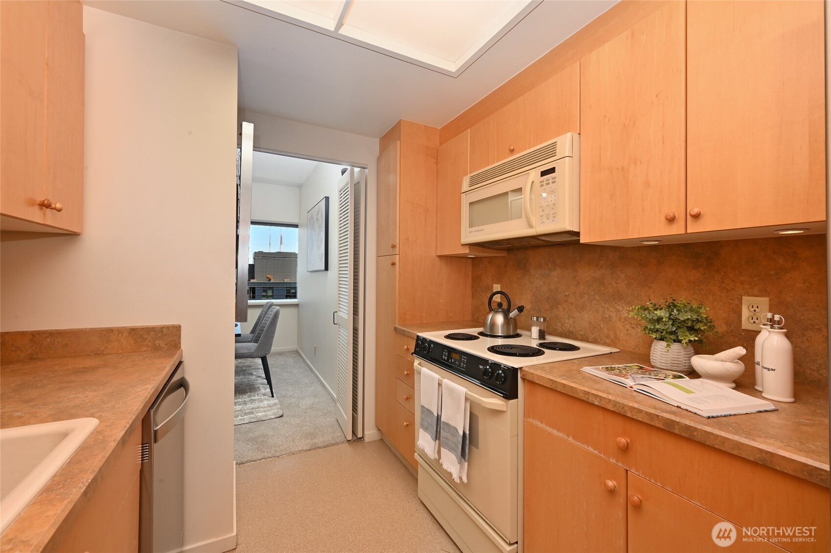 1301 Spring Street #17A, Seattle, WA 98104