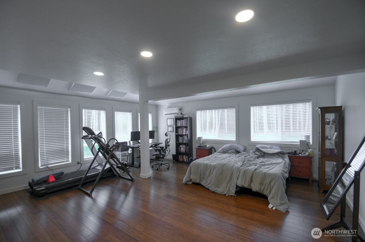 14640 164th Lane SE, Rainier, WA 98576