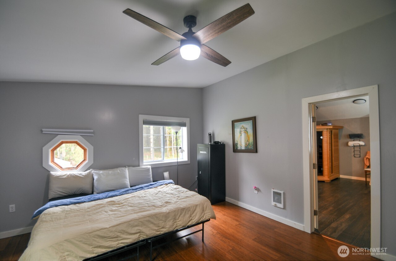 14640 164th Lane SE, Rainier, WA 98576