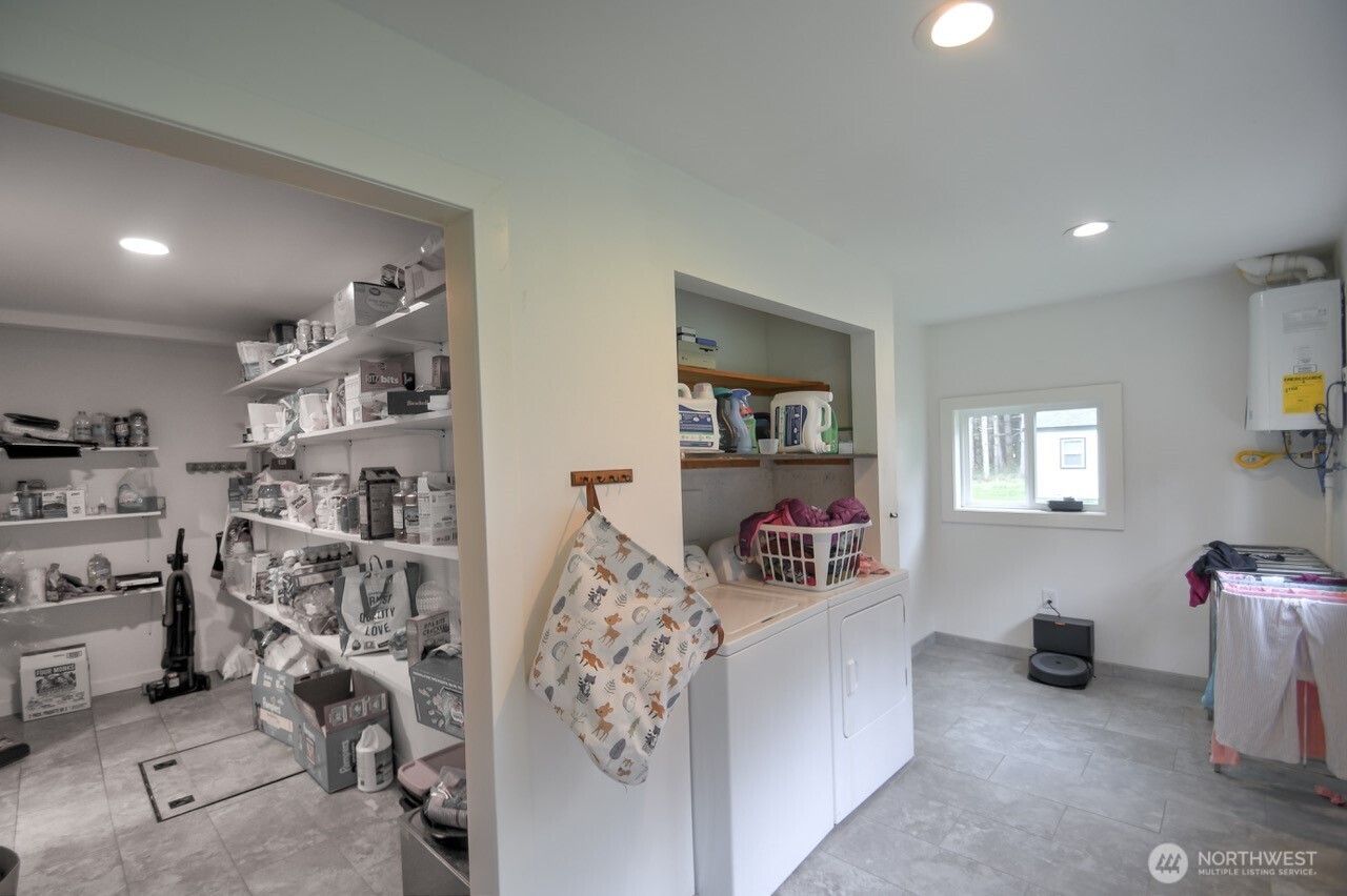 14640 164th Lane SE, Rainier, WA 98576