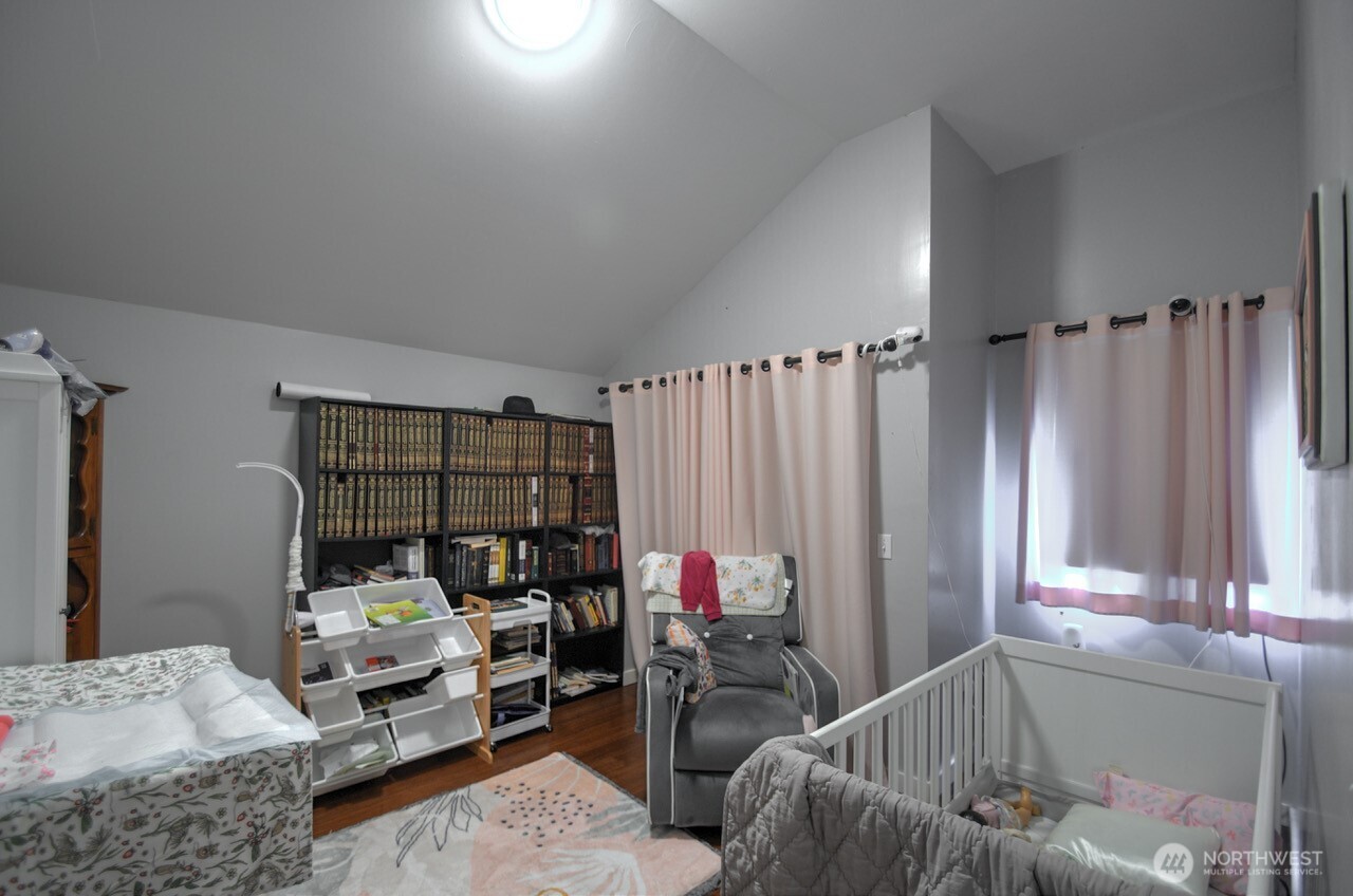 14640 164th Lane SE, Rainier, WA 98576