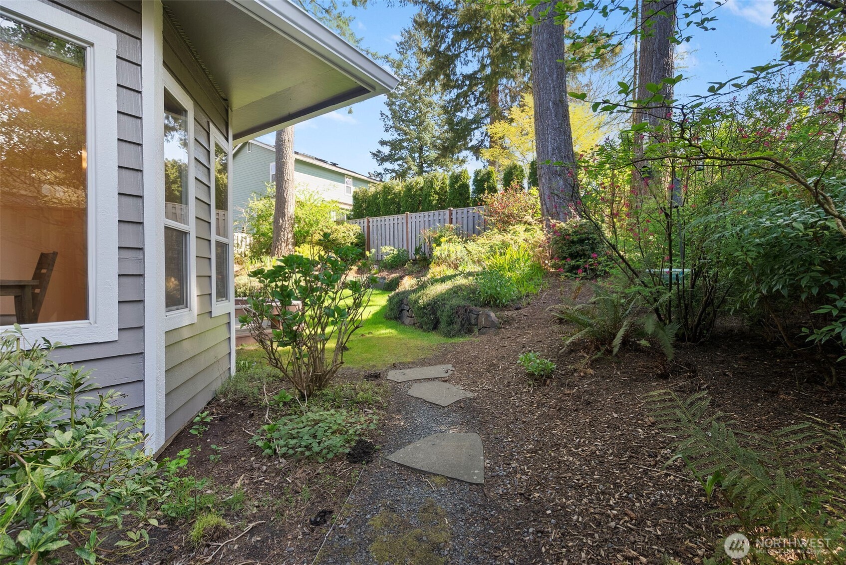 2702 Walnut Loop NW, Olympia, WA 98502
