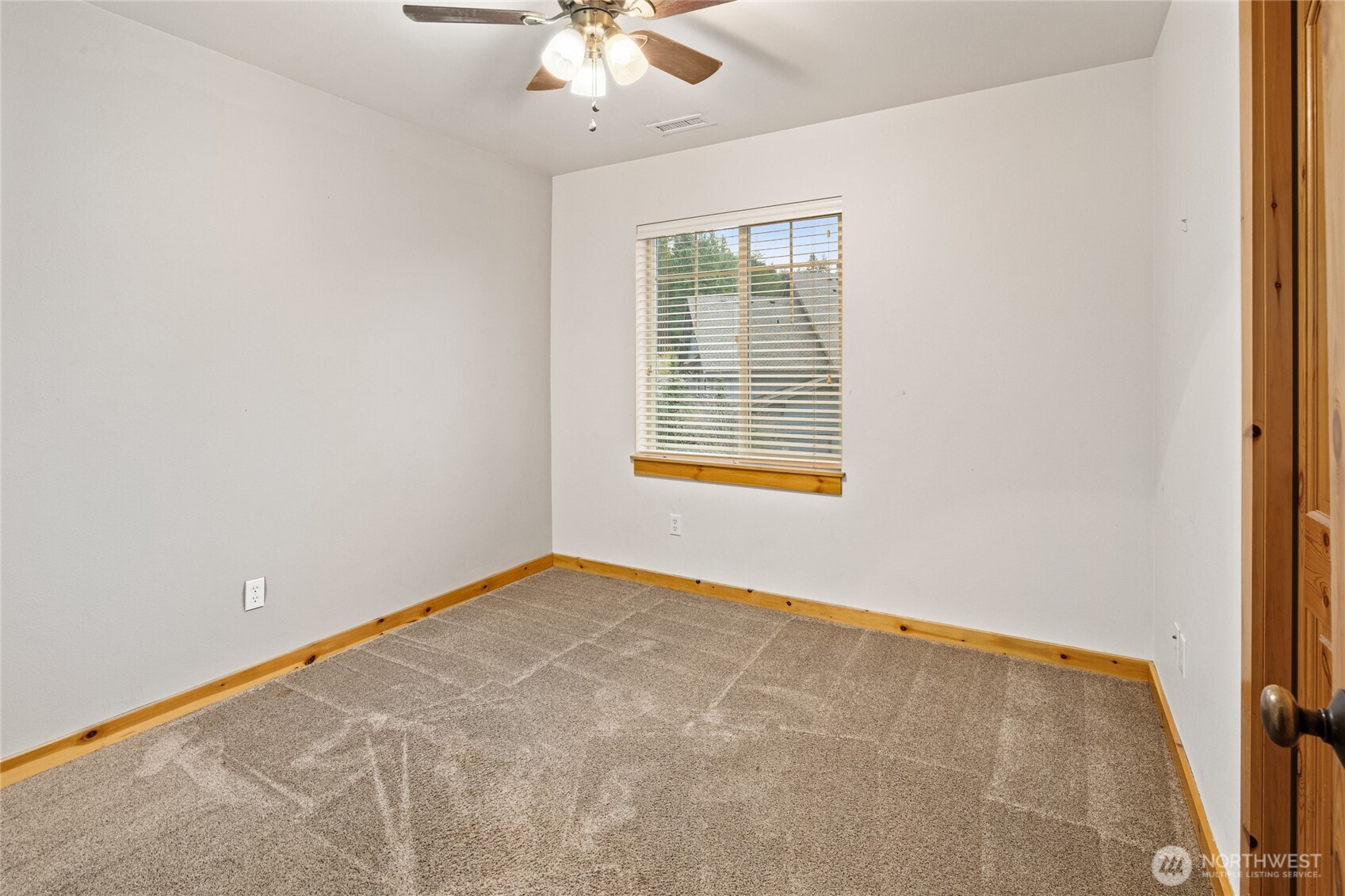 231 Clearwater Loop #1, Ronald, WA 98940