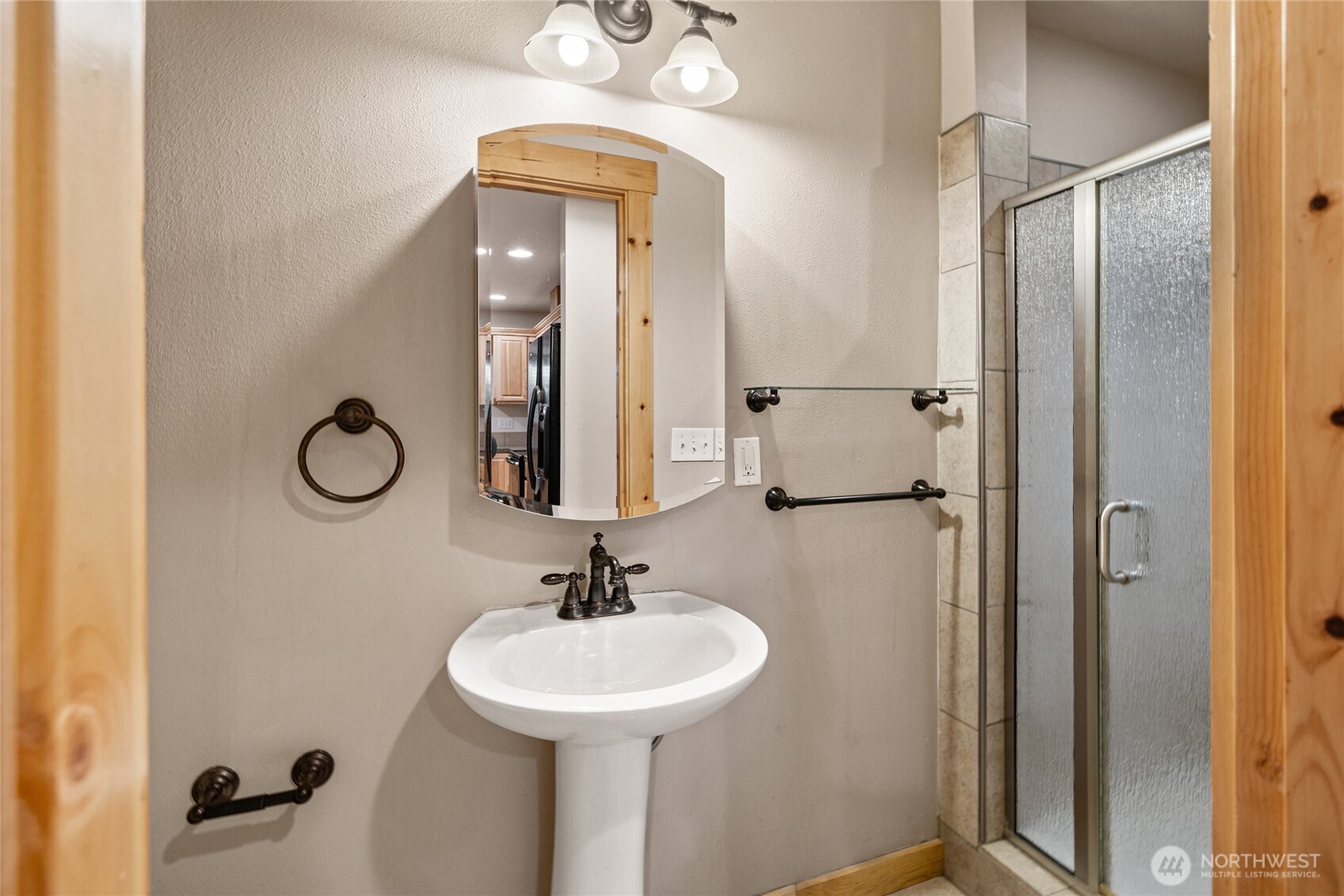 231 Clearwater Loop #1, Ronald, WA 98940