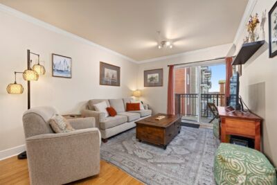 1001 N State Street #209, Bellingham, WA 98225
