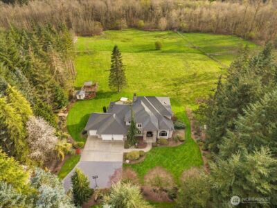 19207 SE May Valley Road , Issaquah, WA 98027