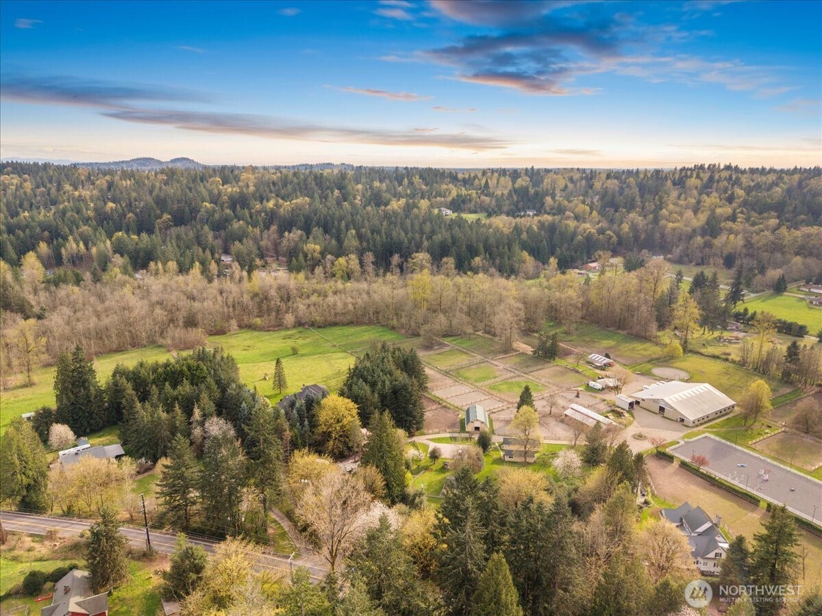 19207 SE May Valley Road , Issaquah, WA 98027