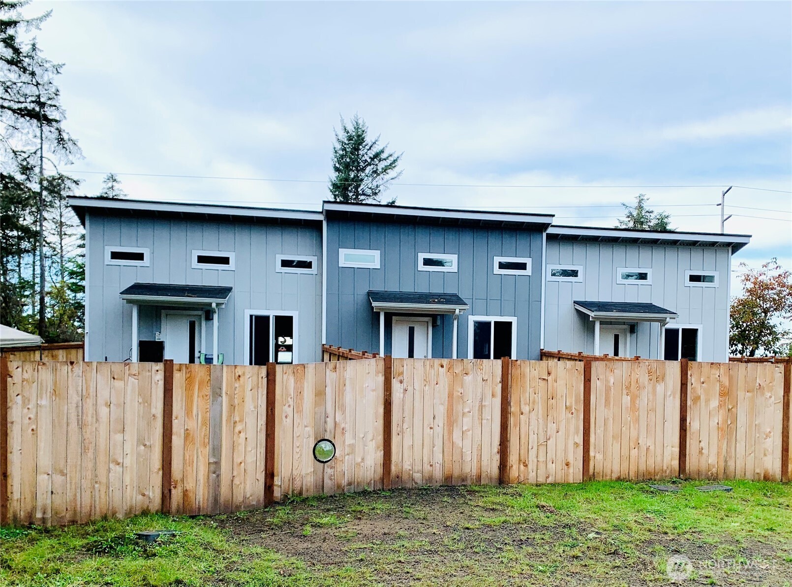 520 Dolphin Avenue NE, Ocean Shores, WA 98569