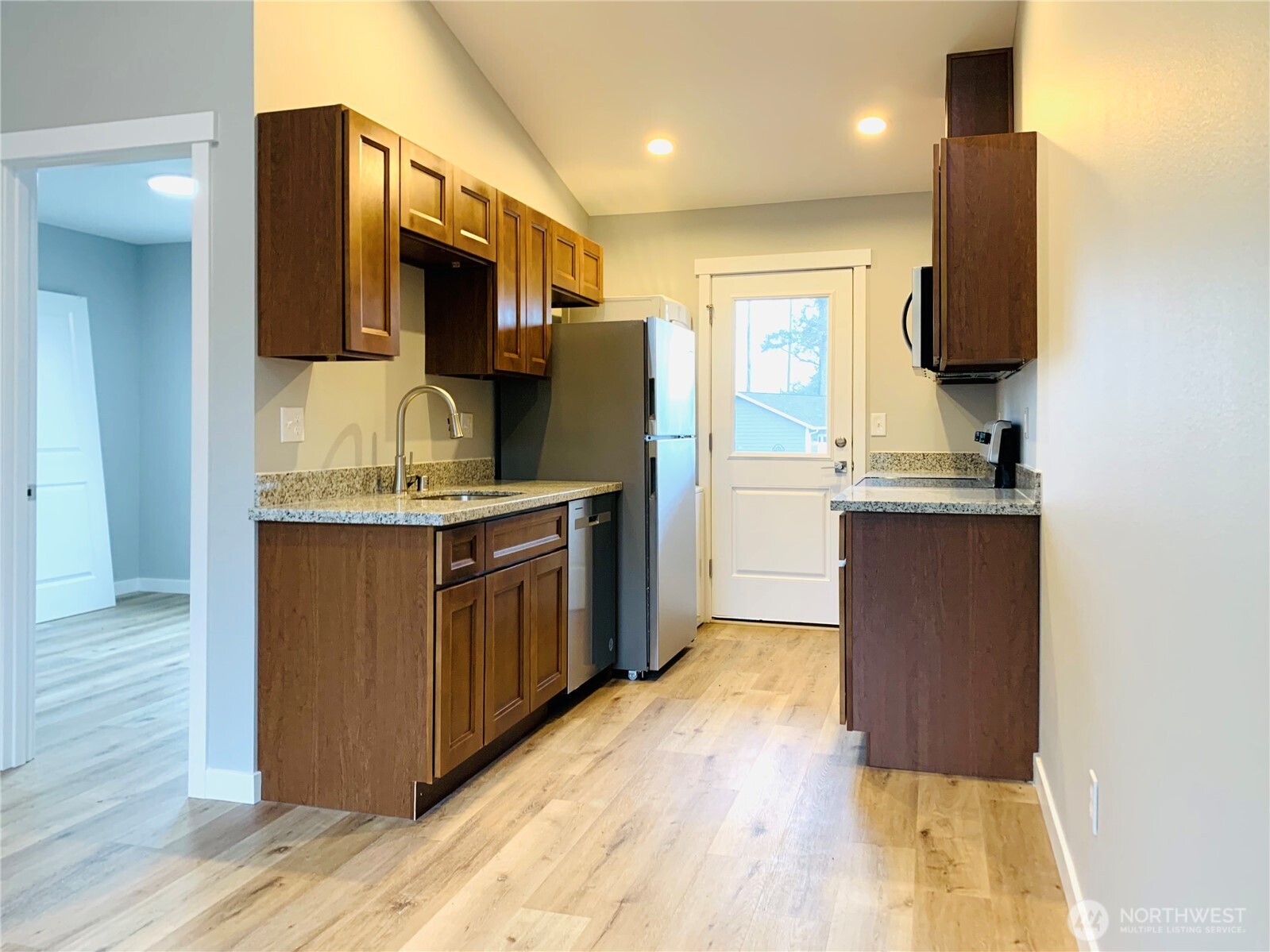 520 Dolphin Avenue NE, Ocean Shores, WA 98569