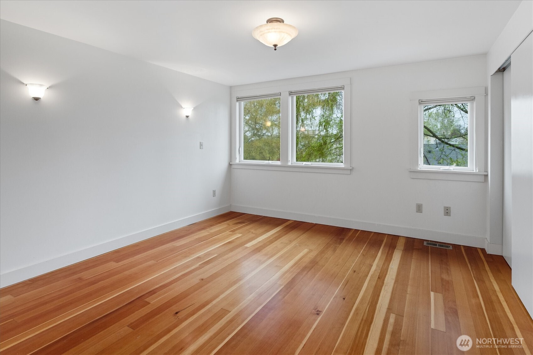 6551 24th Avenue NE, Seattle, WA 98115