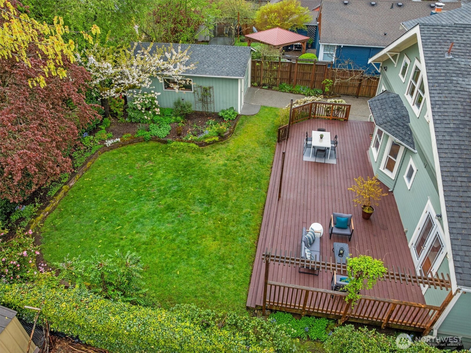 6551 24th Avenue NE, Seattle, WA 98115