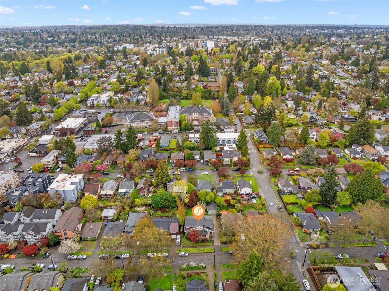 6551 24th Avenue NE, Seattle, WA 98115