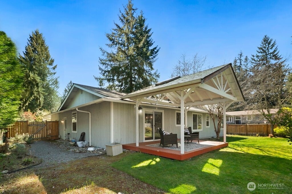 16404 NE 110th Street , Redmond, WA 98052