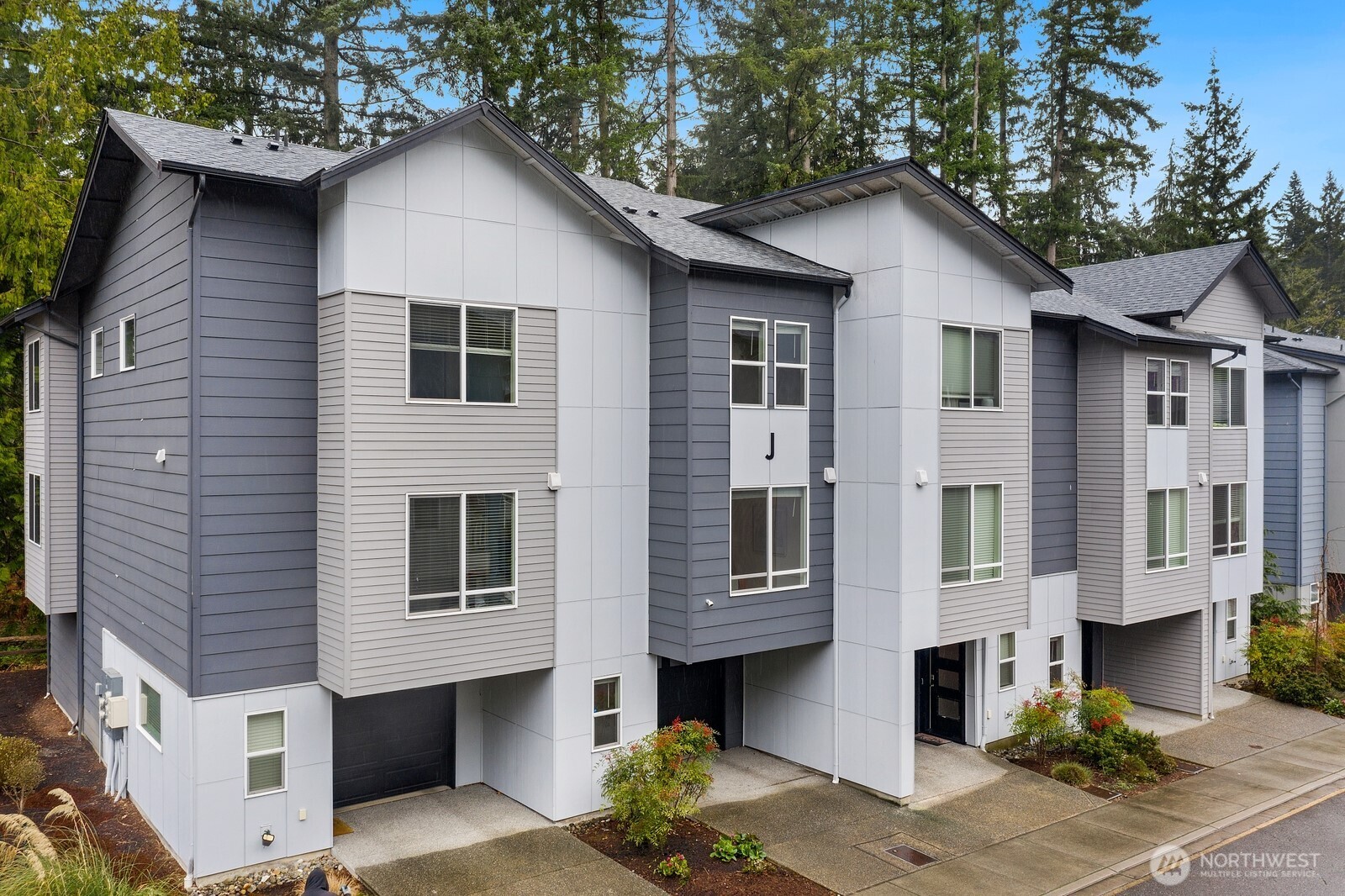 13117 3rd Avenue SE #J2, Everett, WA 98208