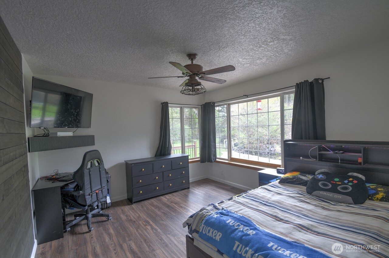 340 Nikula , Winlock, WA 98596