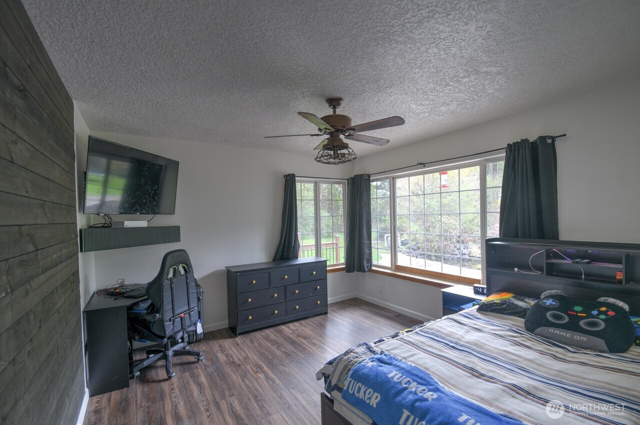 340 Nikula , Winlock, WA 98596