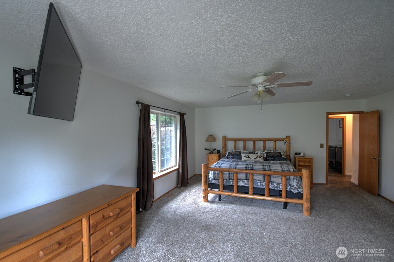 340 Nikula , Winlock, WA 98596