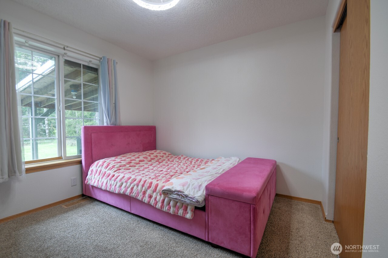 340 Nikula , Winlock, WA 98596