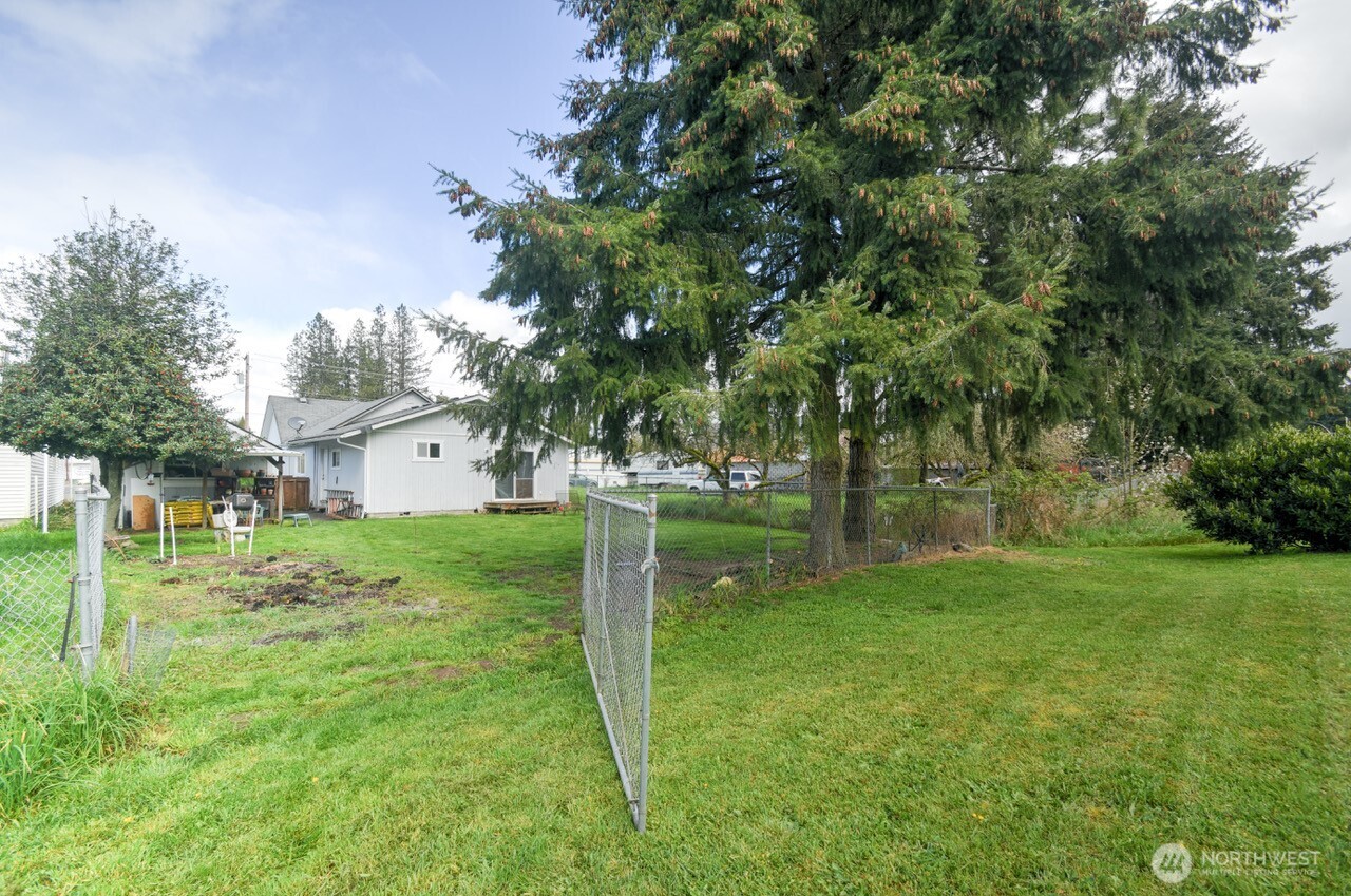 242 Main Street , Onalaska, WA 98570