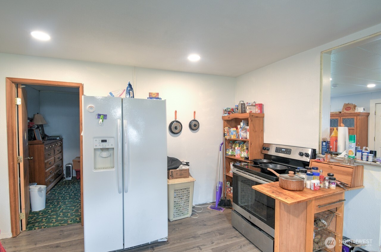242 Main Street , Onalaska, WA 98570