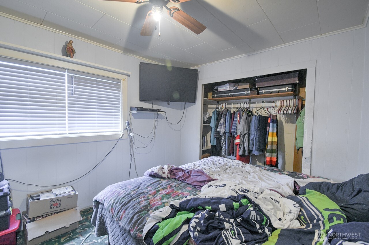 242 Main Street , Onalaska, WA 98570