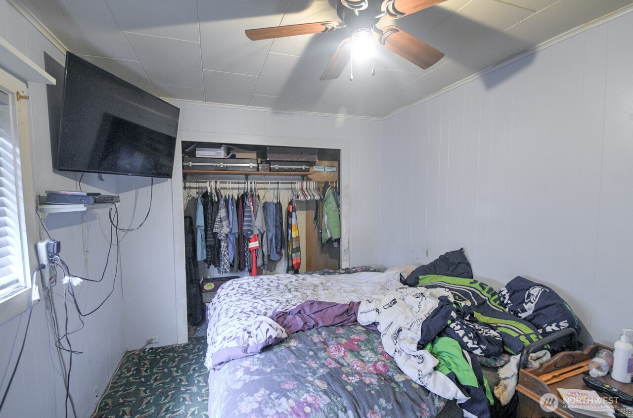 242 Main Street , Onalaska, WA 98570