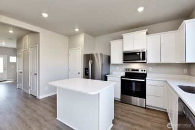 9734 Brown Street SE, Yelm, WA 98597 - Photo 4
