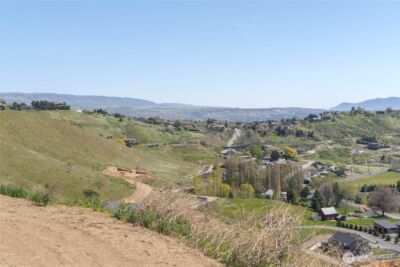 519 Diede Hills Lane , Wenatchee, WA 98801 - Photo 13