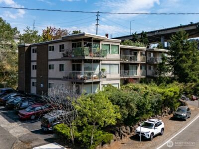 401 NE 40th Street , Seattle, WA 98105