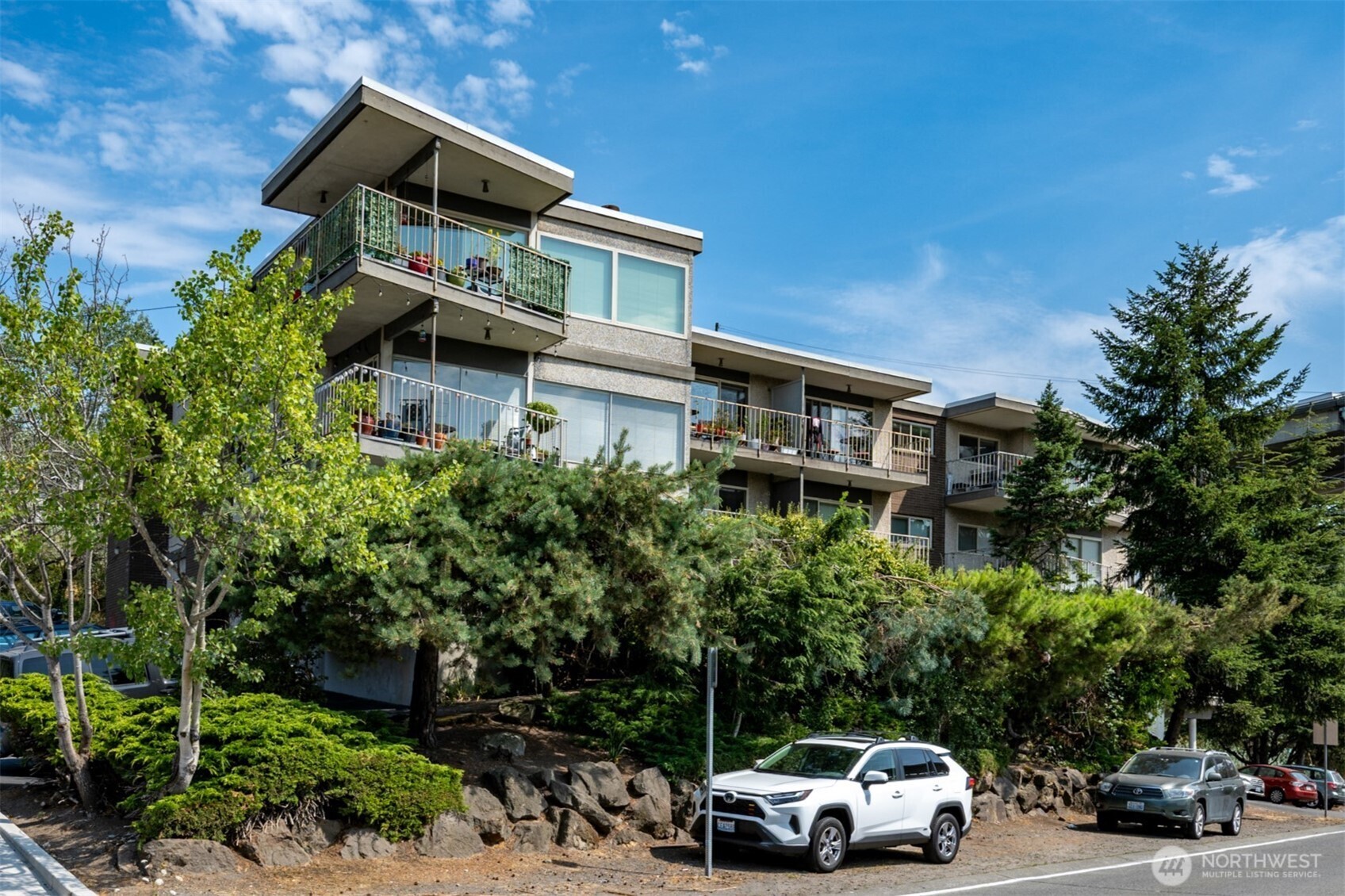 401 NE 40th Street , Seattle, WA 98105