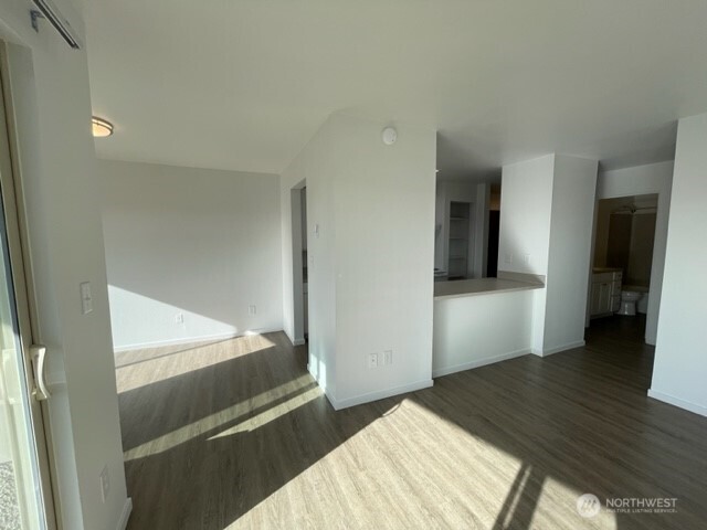 401 NE 40th Street , Seattle, WA 98105