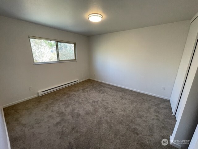 401 NE 40th Street , Seattle, WA 98105