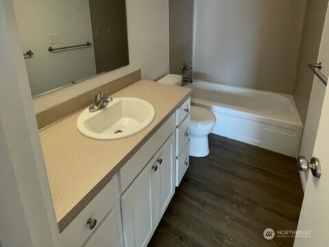 401 NE 40th Street , Seattle, WA 98105