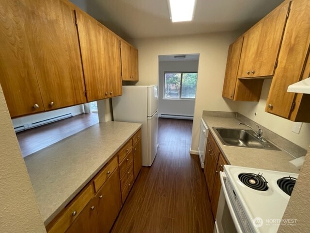 401 NE 40th Street , Seattle, WA 98105