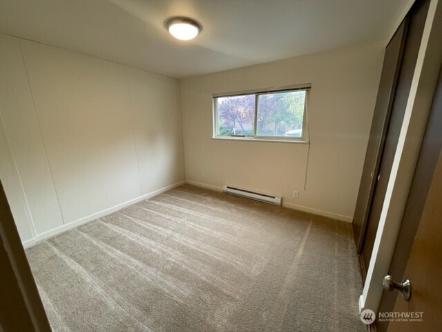 401 NE 40th Street , Seattle, WA 98105